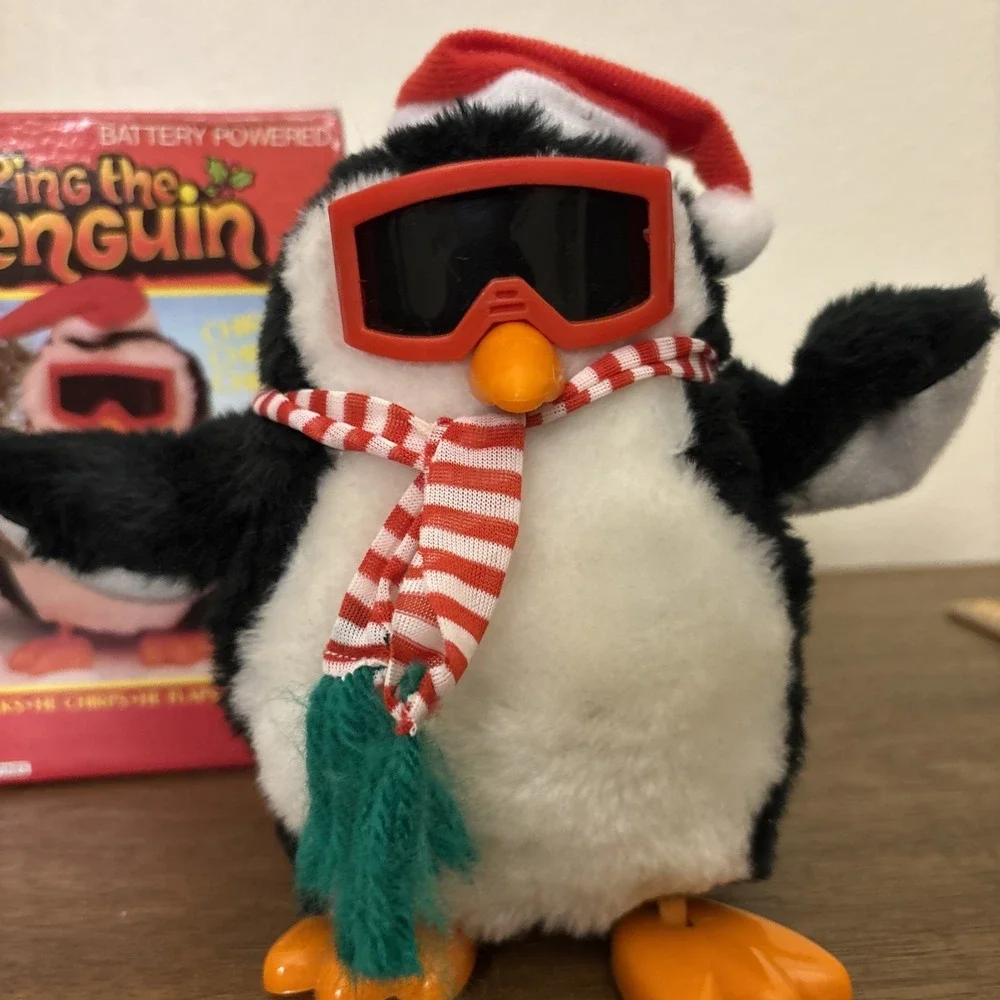 Vintage Ping the Penguin toy with box/ Tested / WORKING